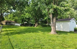 1608 Country Club Boulevard, Sedalia, MO 65301