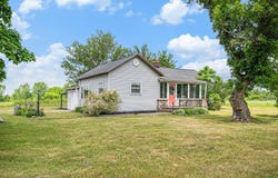 14711 White Creek Avenue NE, Cedar Springs, MI 49319