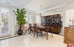 121 N Almont Dr, Beverly Hills, CA 90211