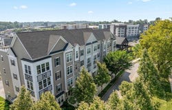 204 CHARLES ELLIS DRIVE, NEWTOWN SQUARE, PA 19073