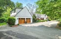 104 Ardsley Rd, Longmeadow, MA 01106
