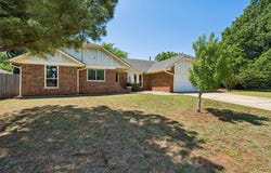 2912 Smiling Hill Boulevard, Edmond, OK 73013