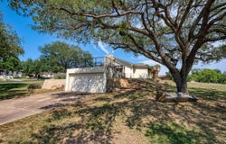 305 Onyx, Horseshoe Bay, TX 78657