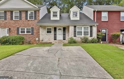 222 Flat Creek, Peachtree City, GA 30269