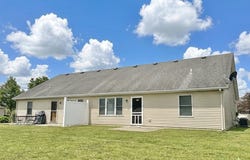 1917 Greyson Drive, Auburn, IN 46706-3081