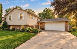 301 Primrose Circle, Chesterton, IN 46304