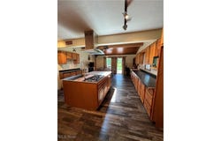 3290 NW Sweitzer Street NW, Uniontown, OH 44685