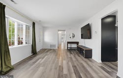 87 ARGYLE Avenue, BLACKWOOD, NJ 08012