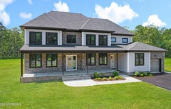 8 Haystack Court, Howell, NJ 07731