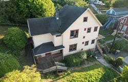 152 WASHINGTON St, Astoria, OR 97103