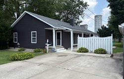 918 N ELM Street, Fairmount, IN 46928