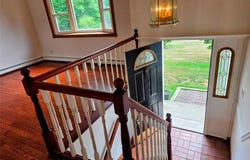 3 Abbey Road, Hyde Park, NY 12538