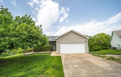 105 Heather Court, St Robert, MO 65584