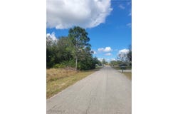 1109 Cleveland Avenue, Lehigh Acres, FL 33972