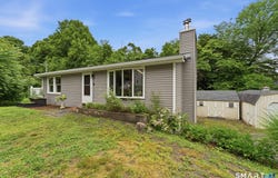 8 Phelps Lane, Deep River, CT 06417