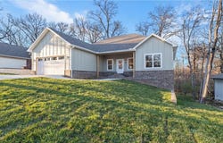 5 Burnham Drive, Bella Vista, AR 72715