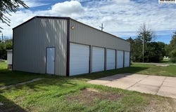 534 E AVENUE C, Hutchinson, KS 67501