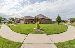 10816 NW 118th Place, Yukon, OK 73099