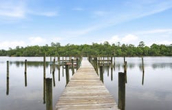 84 Hidden Cove Court, Valparaiso, FL 32580