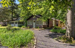 1285 NURSERY ROAD, GREEN LANE, PA 18054