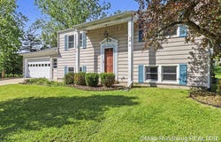 723 Marbury Drive SE, Ada, MI 49301