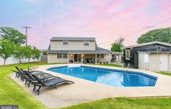 49 HIGHLAND PARK PL, LEVITTOWN, PA 19056