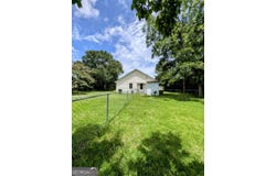 912 5th, Twin City, GA 30471