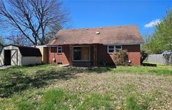 415 E Gladys Street, Sikeston, MO 63801