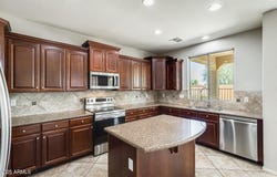 2762 E CLIFTON Avenue, Gilbert, AZ 85295