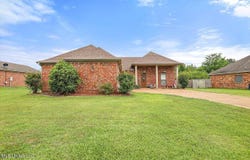 107 Carriage Lane, Florence, MS 39073