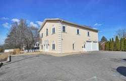 210 3rd Ave, Alpha Boro, NJ 08865-4308