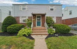 12 Macarthur Ave, Hasbrouck Heights Boro, NJ 07604-1515