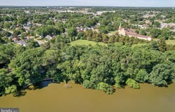 211 WALKER ROAD, DOVER, DE 19901