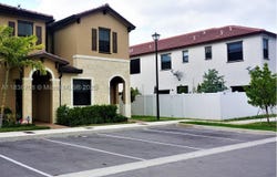 10498 W 33rd Way, Hialeah, FL 33018