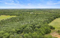 288 Charcoal Road, Waelder, TX 78959