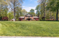 46 Chestnut Drive, Norris, TN 37828