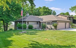 2905 BAY SETTLEMENT Road, GREEN BAY, WI 54311-7303