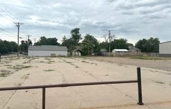2119 BROADWAY, Scottsbluff, NE 69361