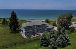 1019 Sweetnam Drive, Manistee, MI 49660