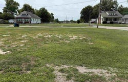 635 N BEECH Street, Centralia, IL 62801
