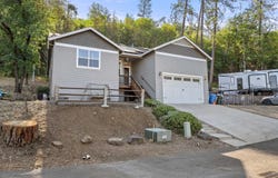 165 Cindy Way, Shady Cove, OR 97539