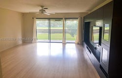 125 S Laurel Dr, Margate, FL 33063