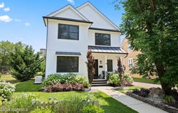 28 Rector Place, Red Bank, NJ 07701