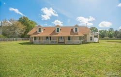 5556 Chalker Rd, Molino, FL 32577