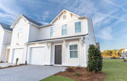 54 W Farley Drive, Hampstead, NC 28443