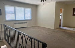 196-32 Pompeii, Hollis, NY 11423