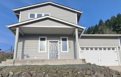 1028 FOREST HEIGHTS ST, Sutherlin, OR 97479