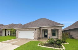 1845 Pineglen Dr, St Gabriel, LA 70776