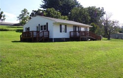 569 N Sparta Parkway, Sparta, NC 28675