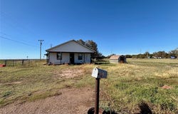 100 Debra Drive, Tipton, OK 73570